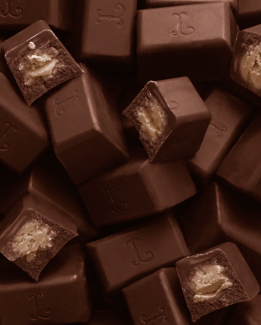 LEONE Confezione Regalo con Cioccolatini Assortiti